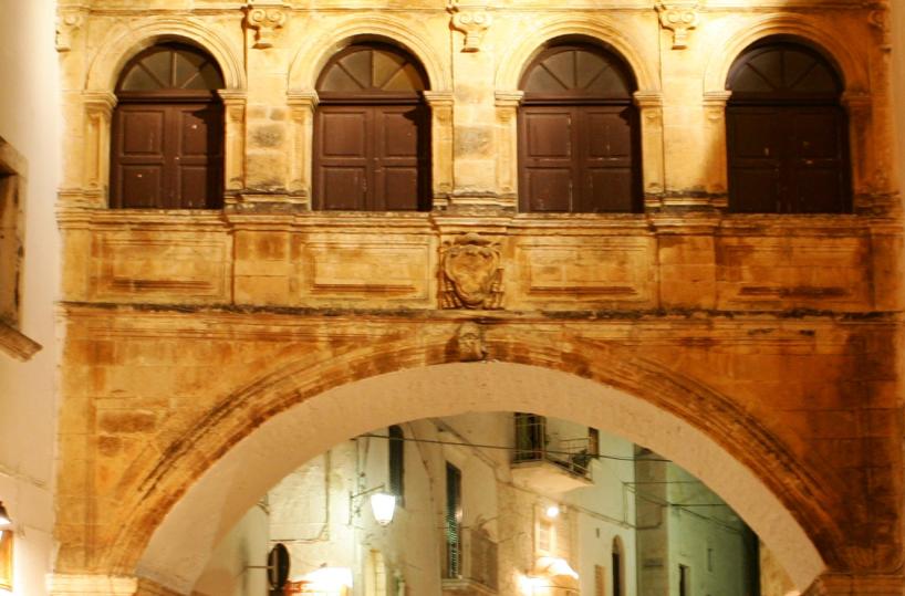Ostuni rissa nella movidadue denunciati (uno ferito)