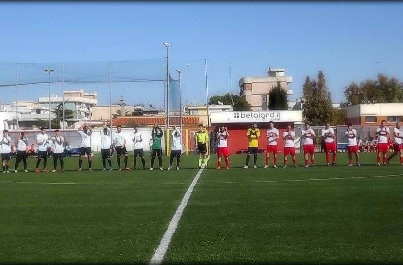 Agguato tifosi leccesi a un busdi baresi: 6 feriti, uno ricoverato
