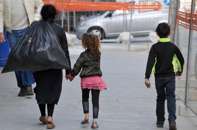 Violenta bimbo di 9 anni«Se parli ti uccido». In cella romeno