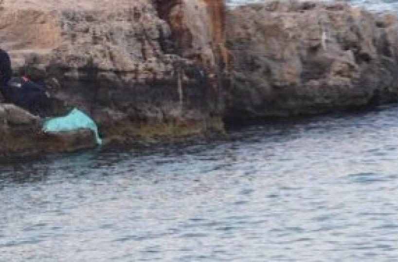 Spinto giù dallo scoglioMuore 77enne a Monopoli