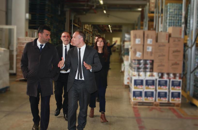 Mense, sindaco e assessoravisitano impianto Ladisa a Bari