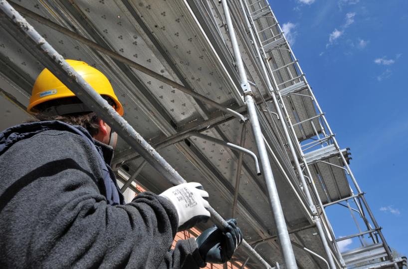 Edilizia, salve le pratiche presentate: dietrofront sul regolamento