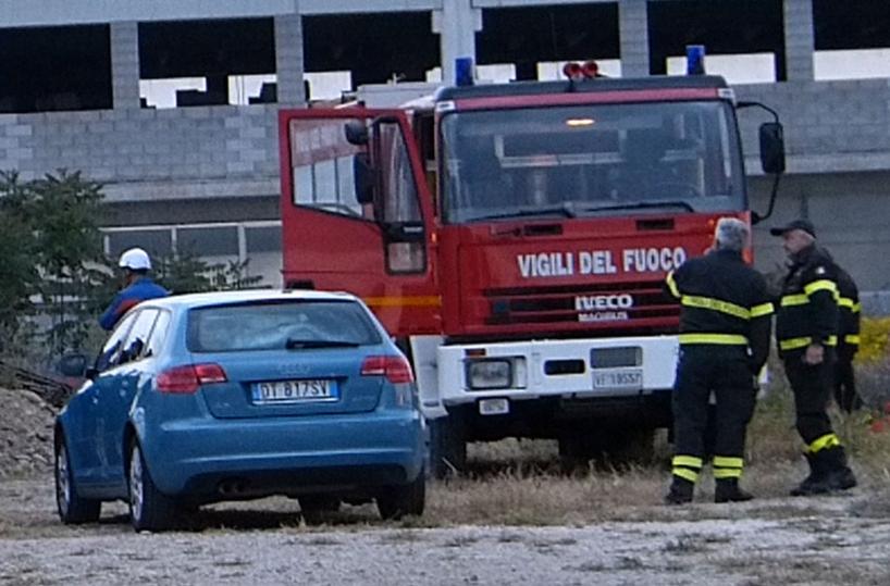 uomo folgorato