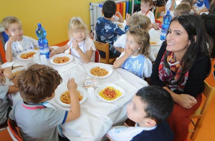 Mensa scolastica a BariPasta, carne e pesce bios