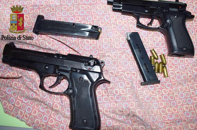 Andria, trovate due pistolearrestato un pregiudicato