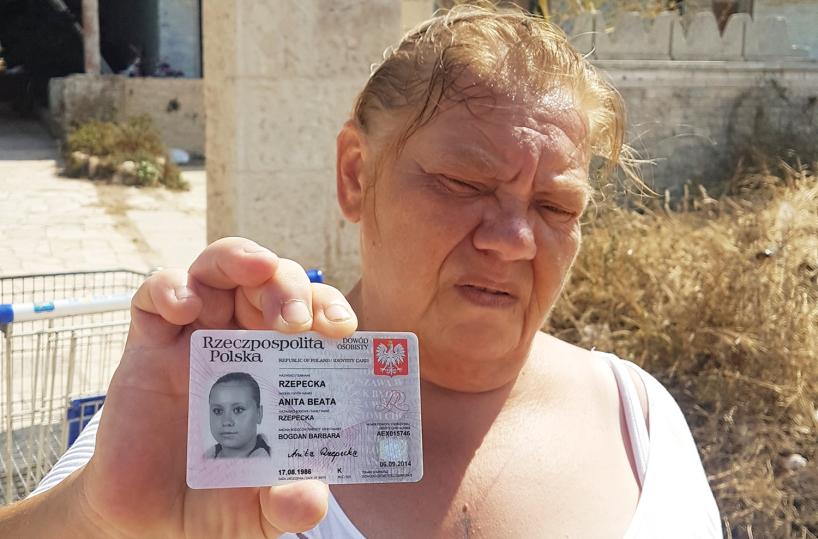 Bari, il compagno la picchiaper non aver lavato i piattiDonna polacca cade e muore