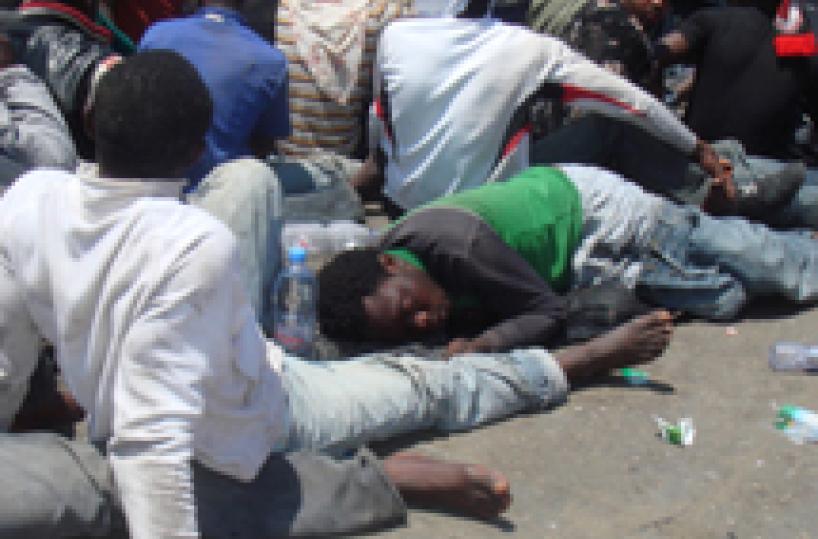 Migranti: accoltellato ospite centro