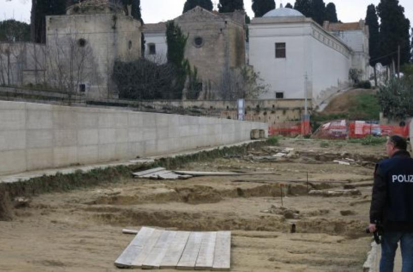 lavori al cimitero di canosa