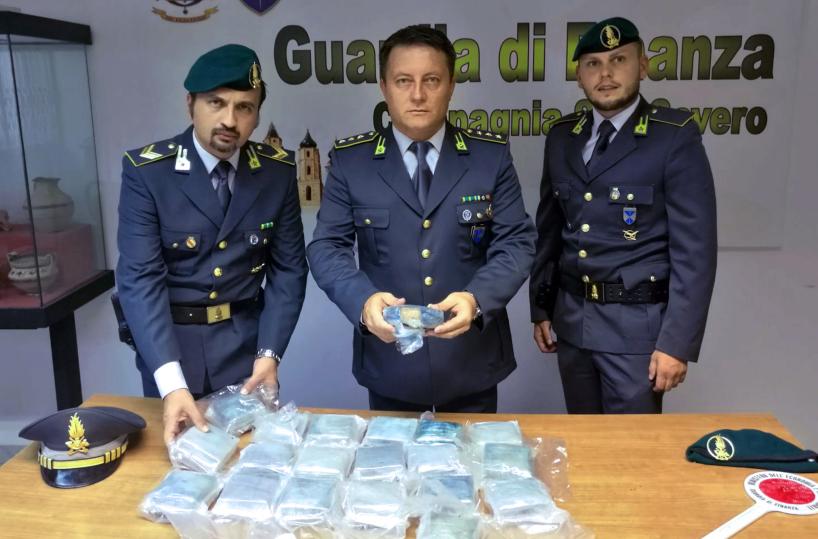 San Severo, sequestrati 12 chilidi eroina: presi tre trafficanti