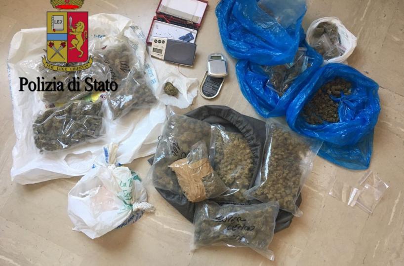 Bari, droga e munizionitrovate nella città vecchia
