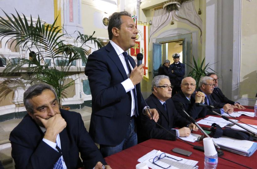 Bisceglie, sindaco Spina versola decadenza per una «lite»