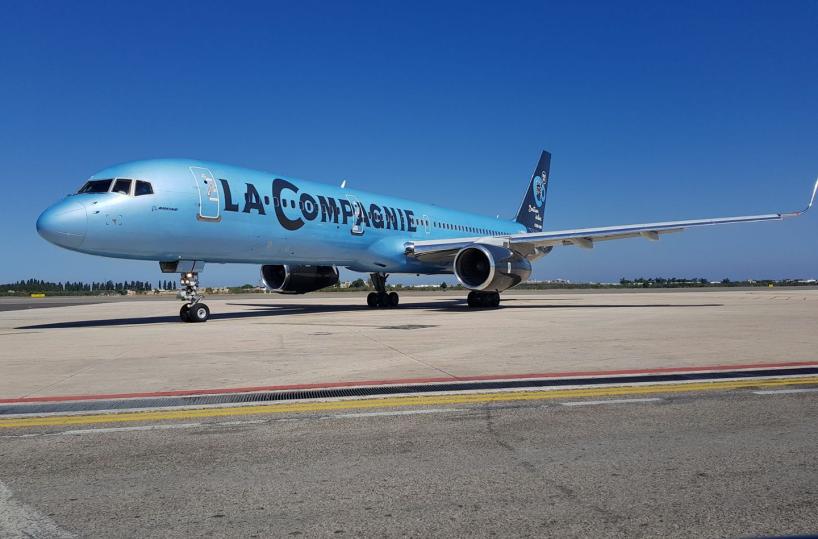 Il boeing con gli ospiti vip