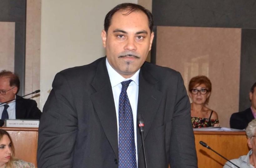 Taranto, salta il bilancioMelucci: così me ne vado