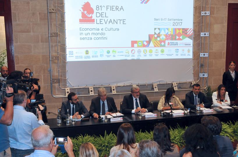 Fiera, Emiliano: con Gentilonidiscuteremo senza tensioniDecaro: parlerò di emergena casa