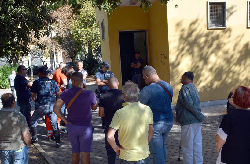 Bari, muore a 24 anninei bagni dei giardinetti
