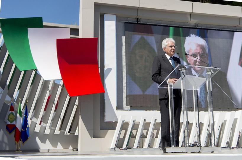 Mattarella arriva a Tarantonelle scuole vandalizzate