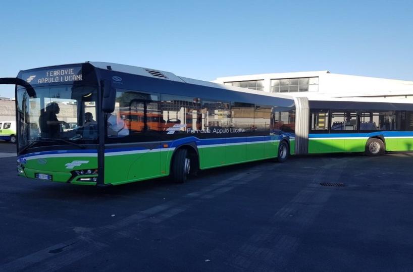 autobus fal snodato