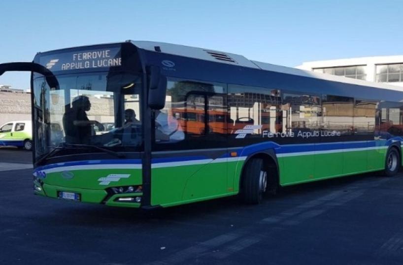 autobus fal snodato