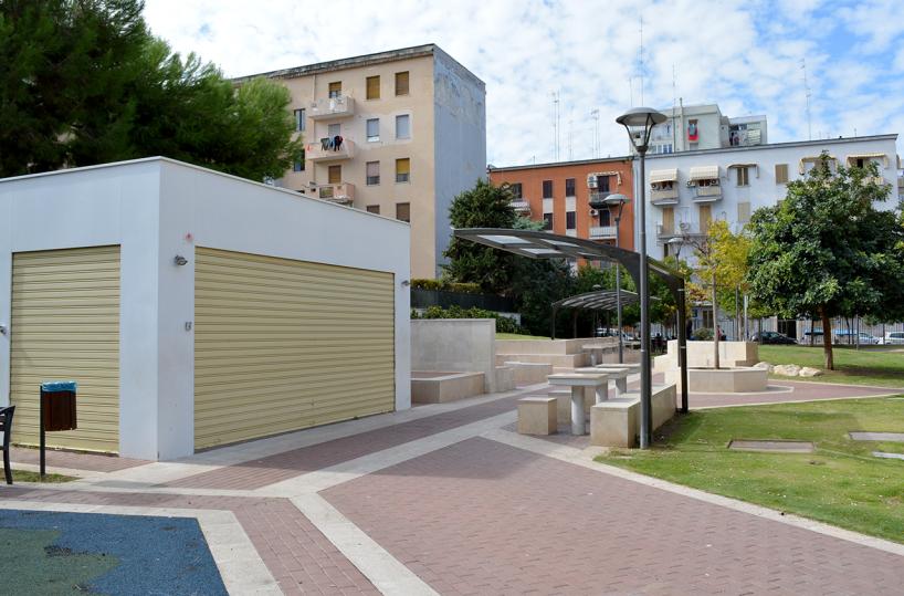 Chiude chiosco legalitàFlop di Garanzia giovani