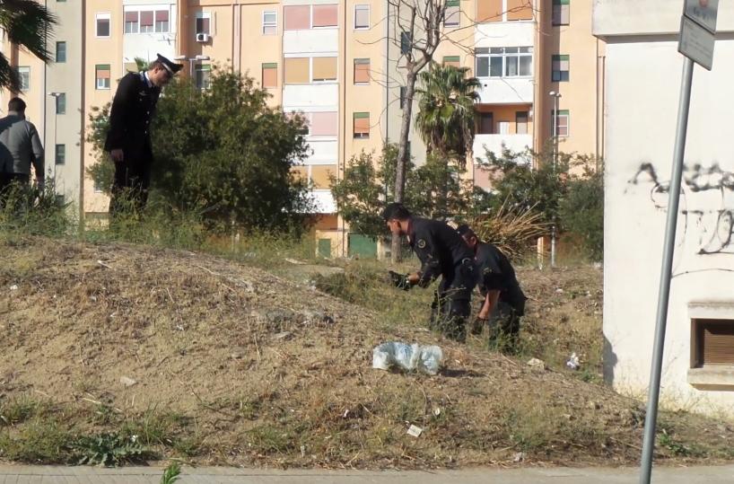 Brindisi, spari contro autoin corsa al quartier Sant'Elia