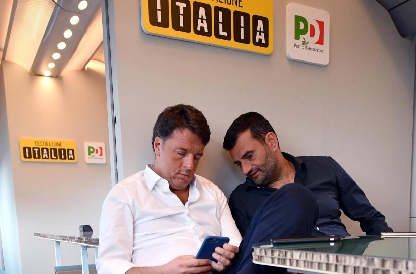 renzi sul treno con Decaro