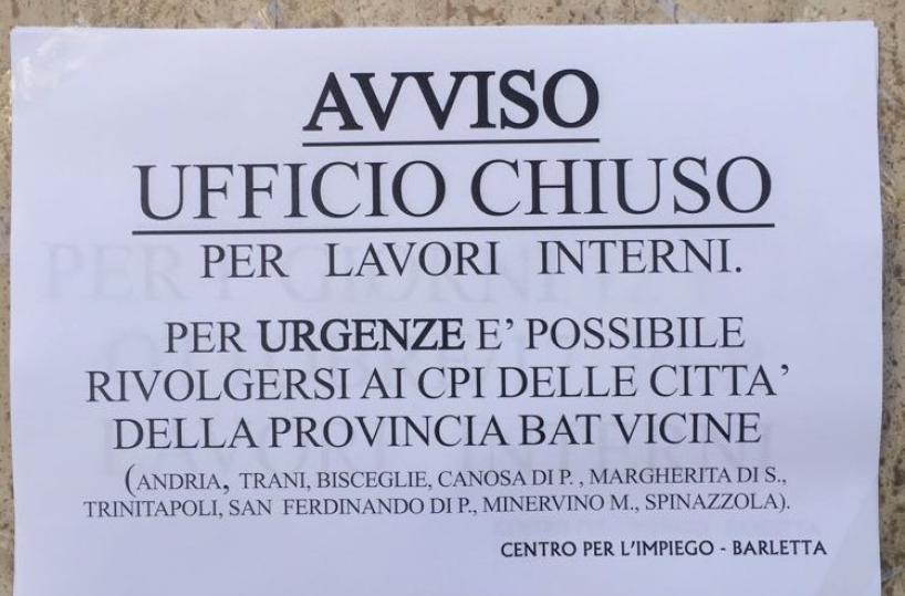 Barletta, l'ufficio del lavorochiuso: «Rivolgetevi altrove»