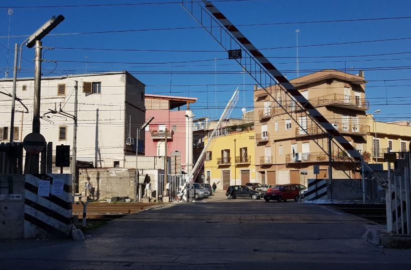 passaggio a livello barletta