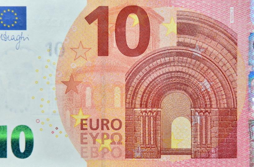 La parcella dell'avvocato?I giudici: ratea mensilidi 10 euro per 23 anni