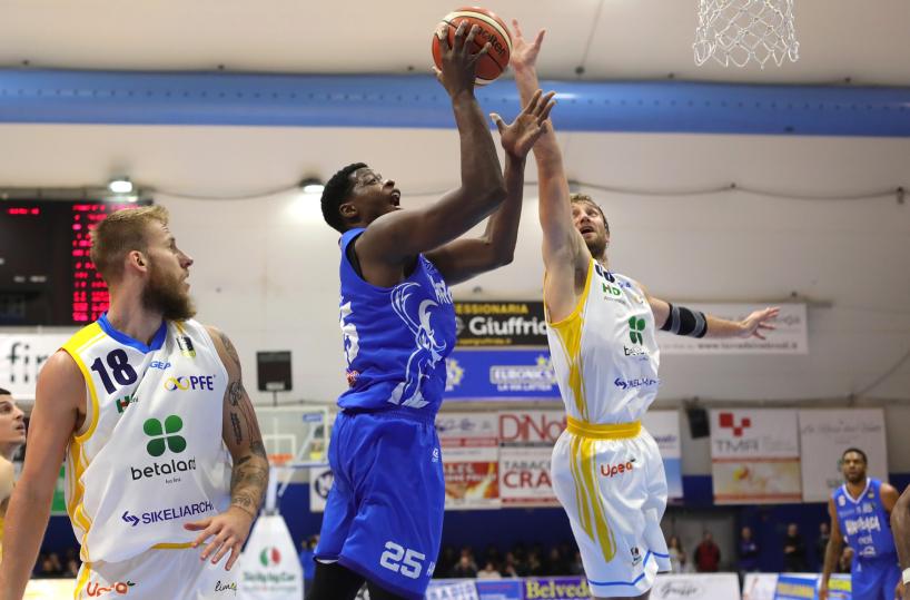 Brindisi, alle ortiche  una vittoria di platino a Capo d'Orlando