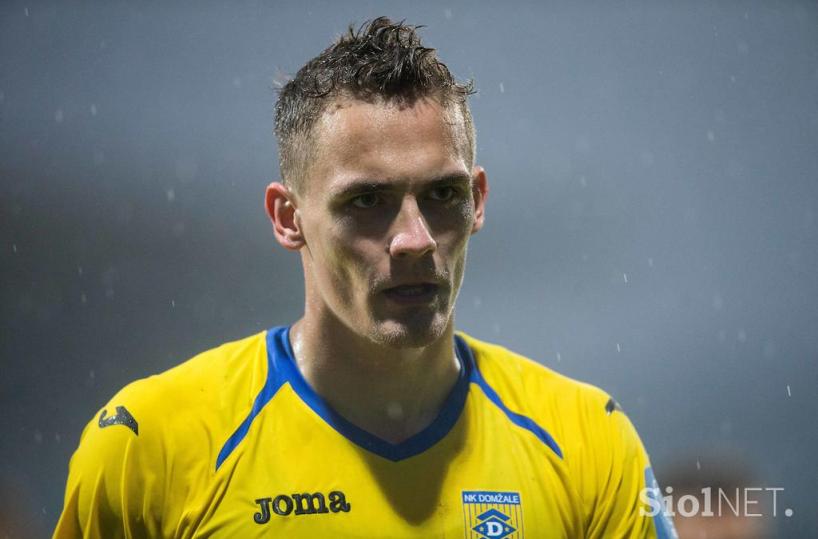 Bari, Balkovec nel mirinoMorleo vicino alla Ternana
