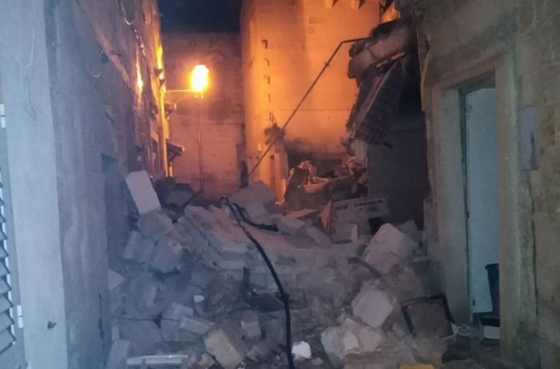 Martano, esplosione per il gascrolla una casa: due feriti gravi