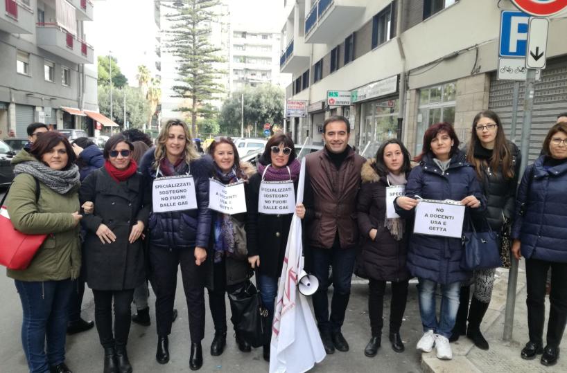 protesta insegnanti