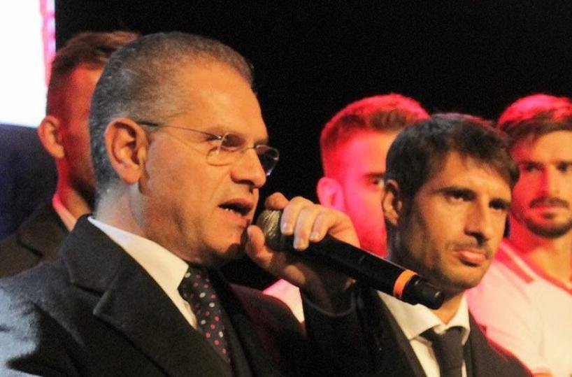 Bari, presidente Giancasproapre a finanziamento tifosi