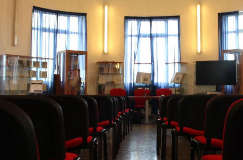 Il liceo classico «Orazio Flacco» di Bari, via Pizzoli 58