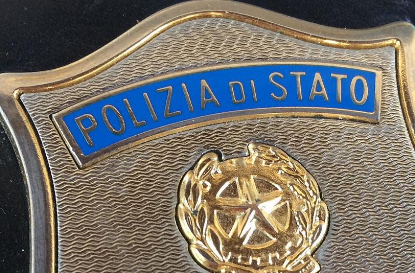 distintivo polizia