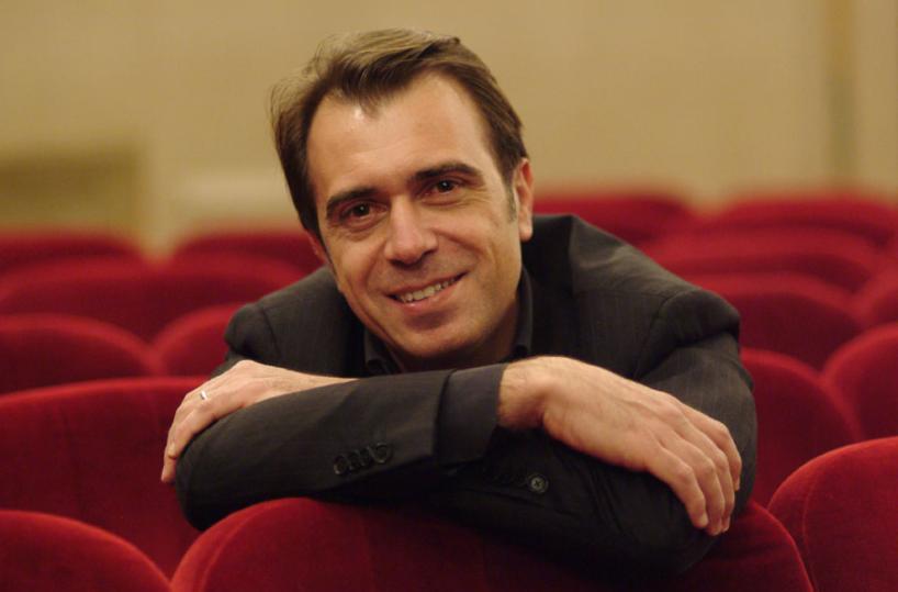 Il maestro Elio Orciuolo