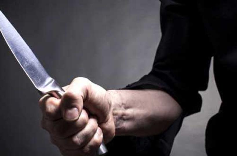 Uccide la moglie a coltellatepoi tenta il suicidio: è gravissimo
