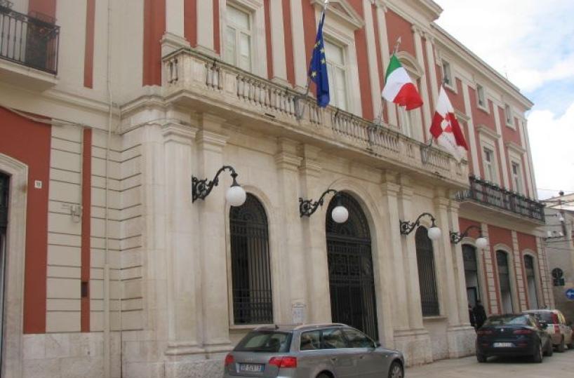 Altamura, il sindaco arrestatosi dimette: il consiglio a casa