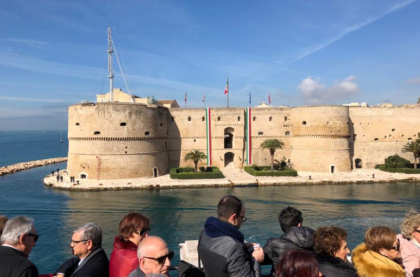 Taranto, una citt&agrave; in marcia per la pace in Ucraina