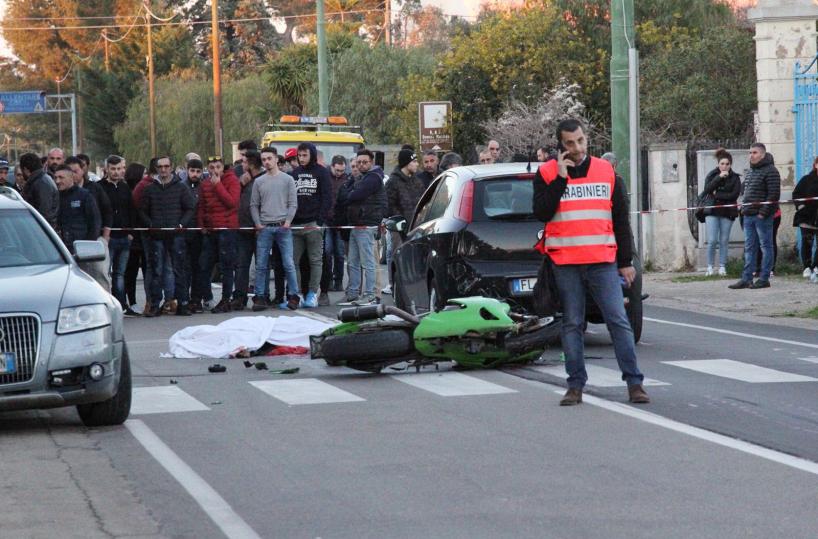 Schianto a Galatonemuore giovane 28 anni