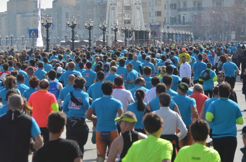 Bari, la carica dei 10milaper la Deejay ten 