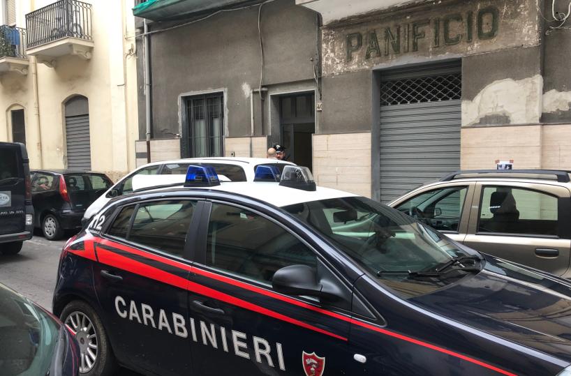 Anziano 83enne ucciso in casaa Taranto: forse strangolato