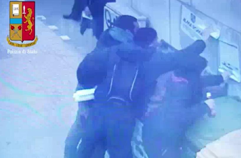 No Tap, danni corteo a LecceSindaco: pagheranno i cittadini