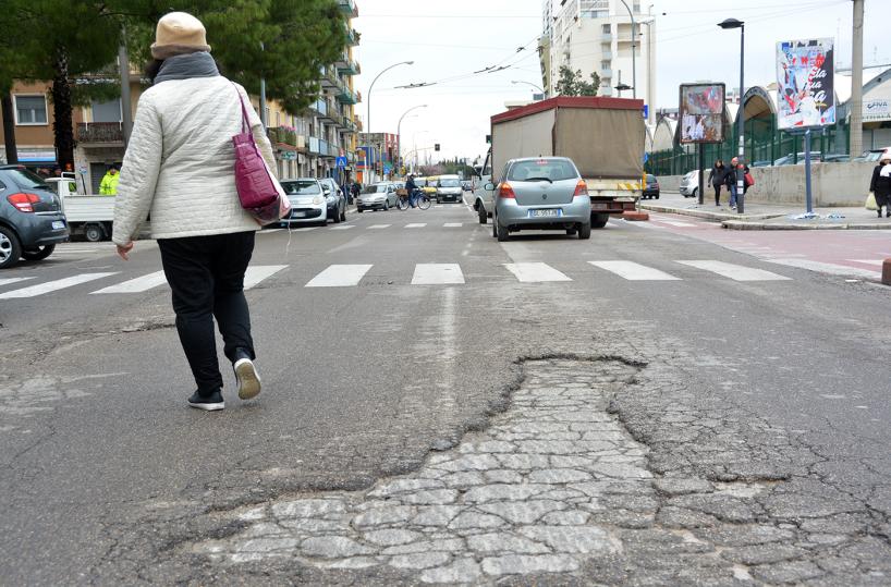 Francavilla, «Troppo distratta», i giudici negano il risarcimento dopo la caduta