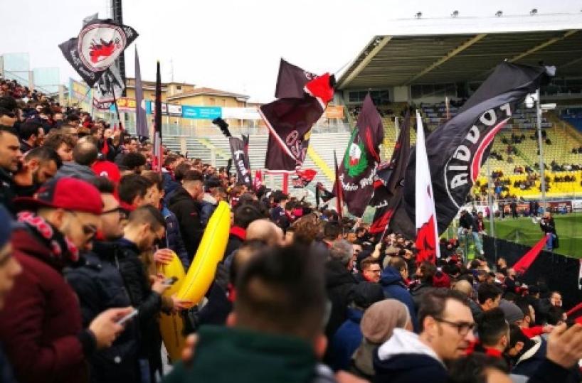 Il Foggia perde a  Parmadavanti  4mila in trasferta