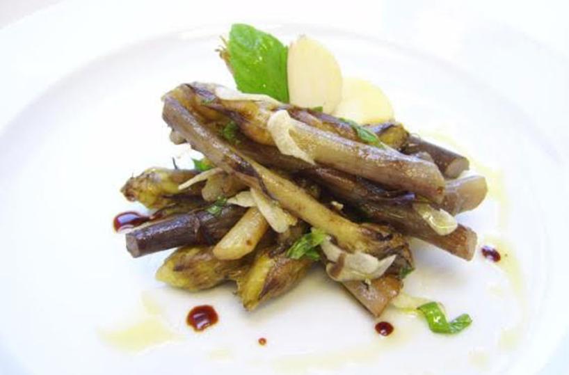 CIBO NUOVO - Insalata di «succiamele» delle fave