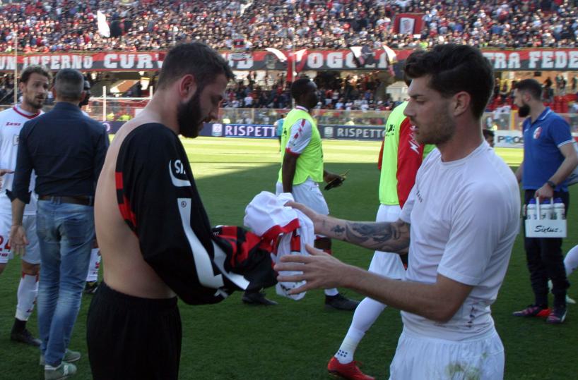 La Puglia a testa alta  Foggia-Bari da urlo 