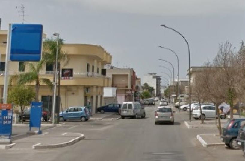 Copertino, ferito a fucilatementre è con la fidanzata