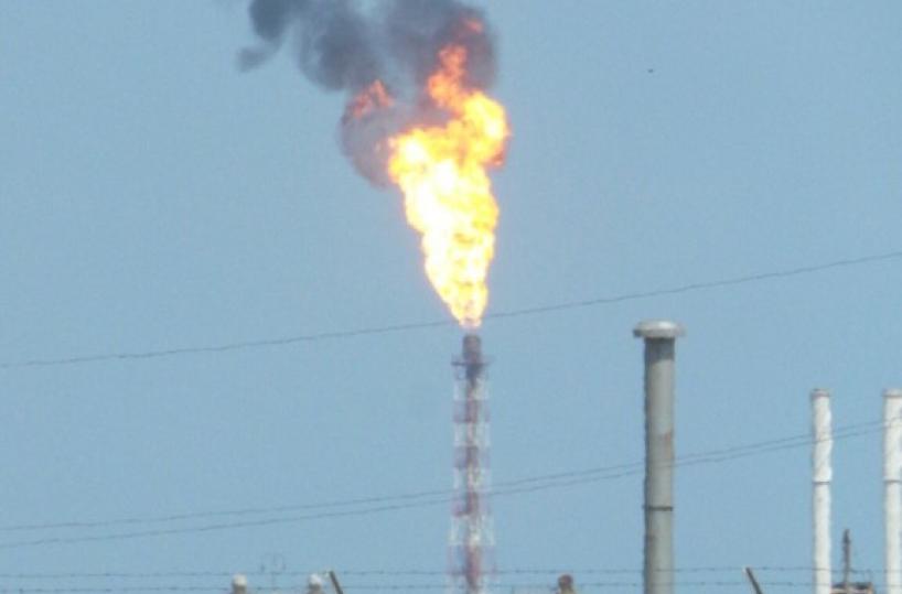 sfiammata petrolchimico di Brindisi