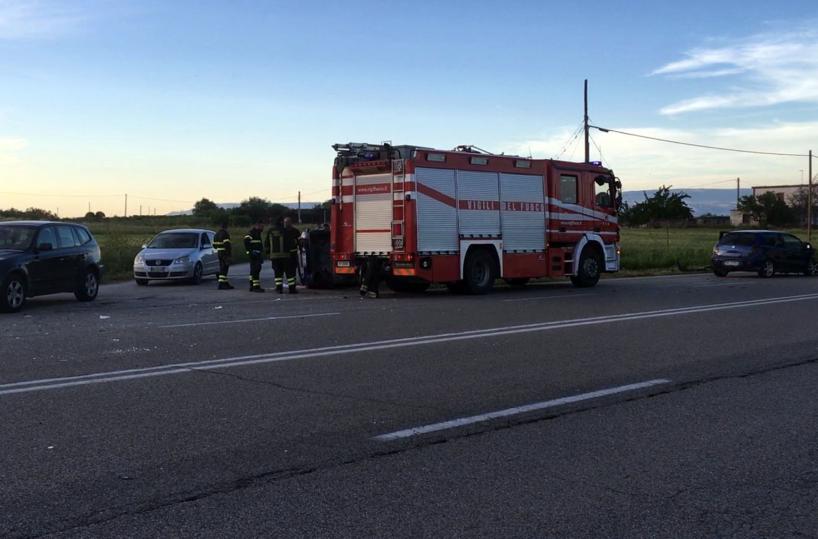 Paura sulla statale 89: camion si ribalta tra Foggia e Manfredonia